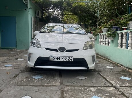 Toyota Prius 2015