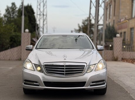 Mercedes E 250 2011