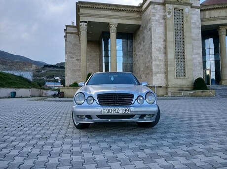 Mercedes E 200 2000