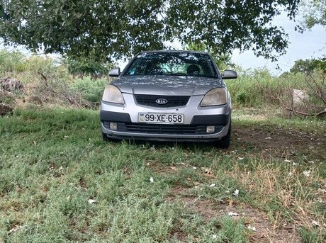 Kia Rio 2005