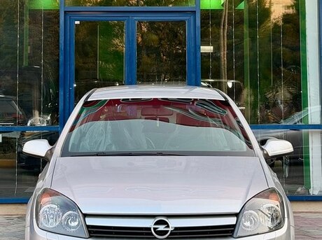 Opel Astra 2004