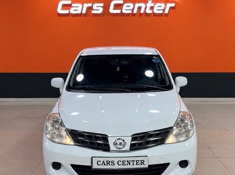 Nissan Tiida 2012