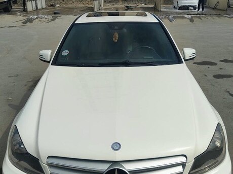 Mercedes C 300 4MATIC 2012