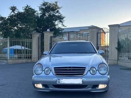 Mercedes E 320 2000
