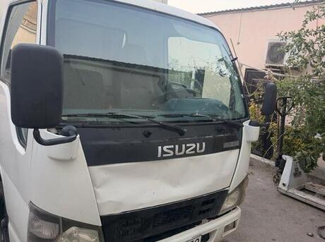 Isuzu NHR 55 E 2009