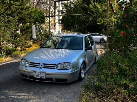Volkswagen Golf 2002