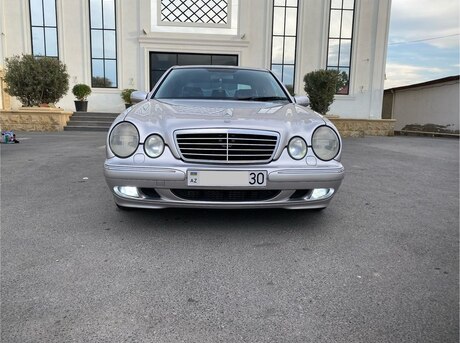 Mercedes E 270 2001