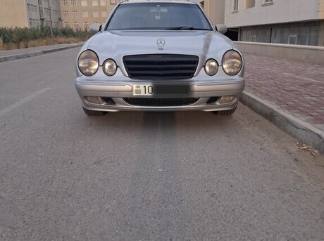Mercedes E 240 2000