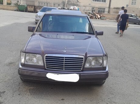 Mercedes 220 E 1993
