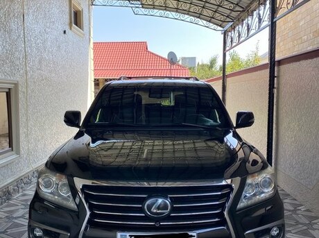 Lexus LX 570 2013