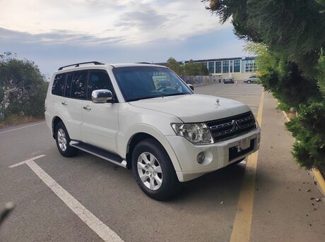 Mitsubishi Pajero 2011