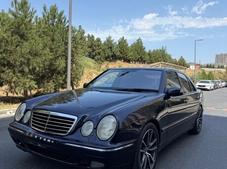 Mercedes E 240 2000