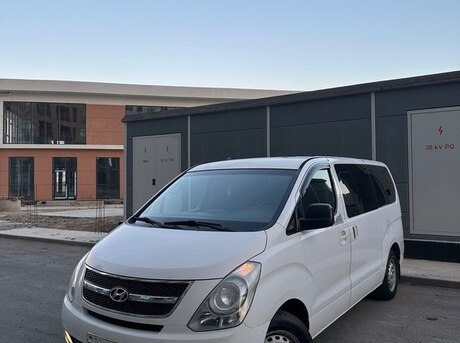 Hyundai H-1 2012