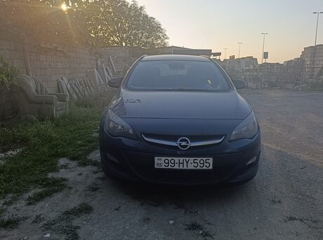 Opel Astra 2013