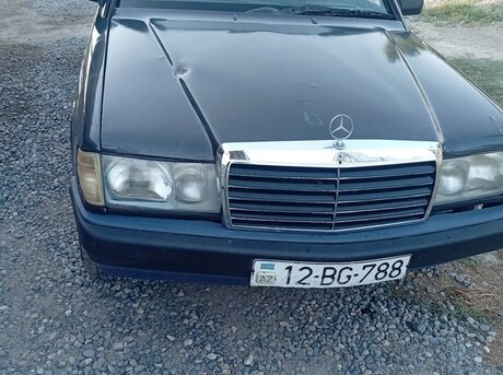 Mercedes 190 1989