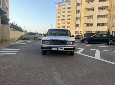 LADA (VAZ) 2107 2004
