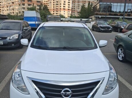 Nissan Versa 2018