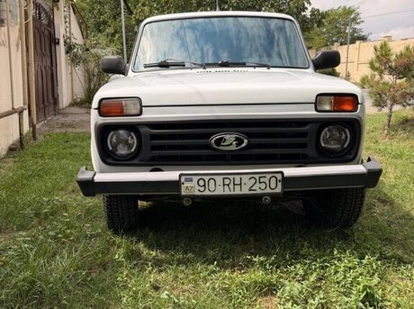LADA (VAZ) Niva 2013