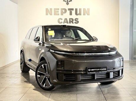 Li Auto L7 2025