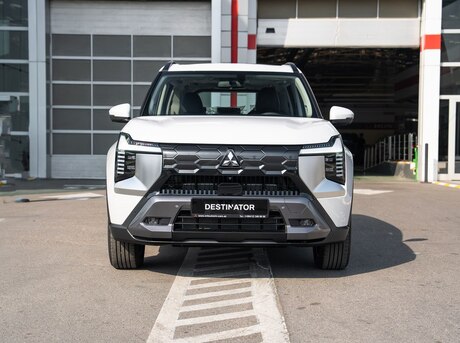 Mitsubishi  2026