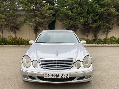 Mercedes E 270 2003