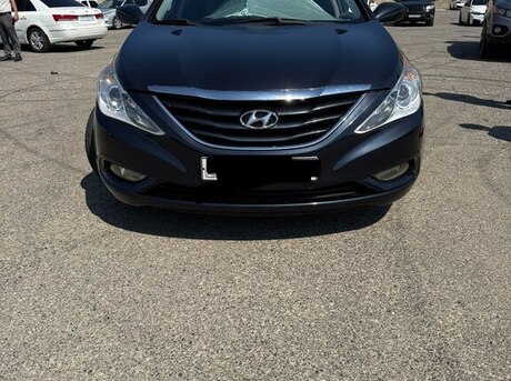 Hyundai Sonata 2010