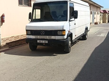 Mercedes 809 D 1992