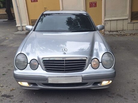Mercedes E 220 1999