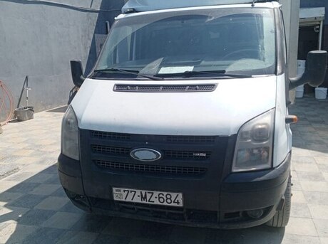 Ford Transit 2011