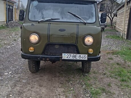 UAZ 452 1986