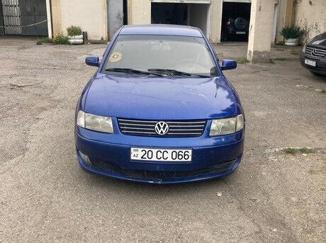 Volkswagen Passat 1998
