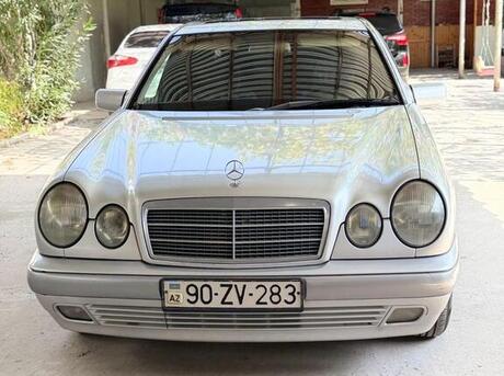 Mercedes E 220 1999