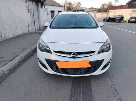 Opel Astra 2015