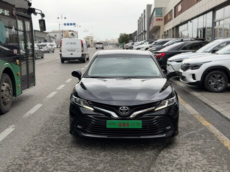 Toyota Camry 2018