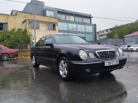 Mercedes E 220 2001