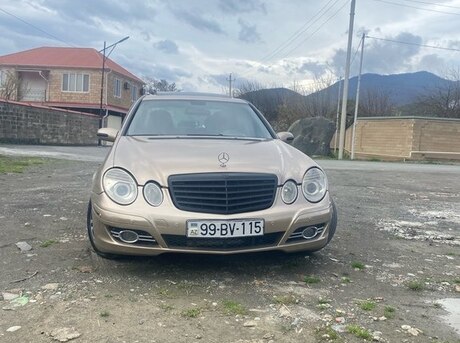 Mercedes E 220 2005