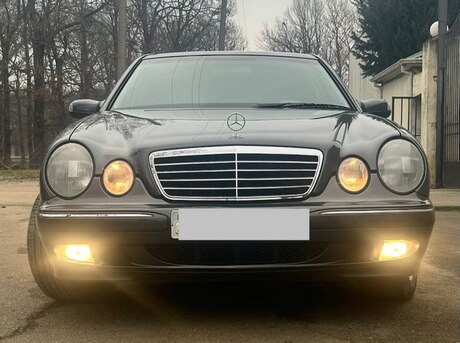 Mercedes E 240 2000