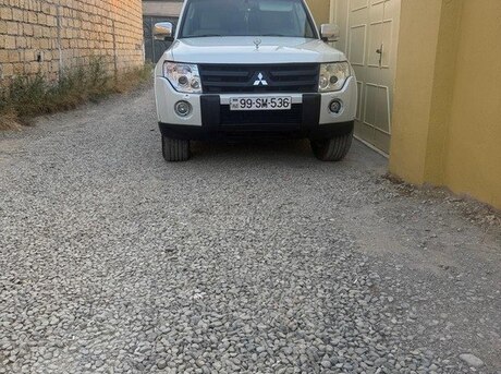 Mitsubishi Pajero 2008