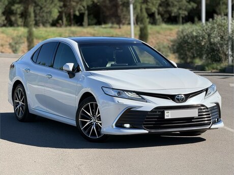 Toyota Camry 2023
