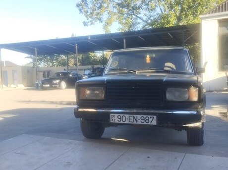LADA (VAZ) 2107 2000