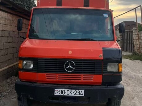 Mercedes 408 D 1992