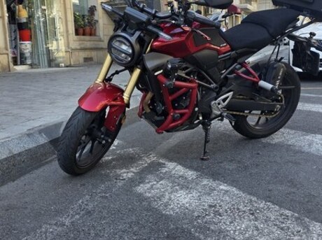 Honda CB300R 2023