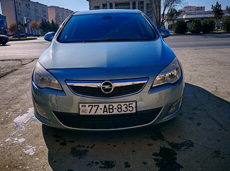 Opel Astra 2010