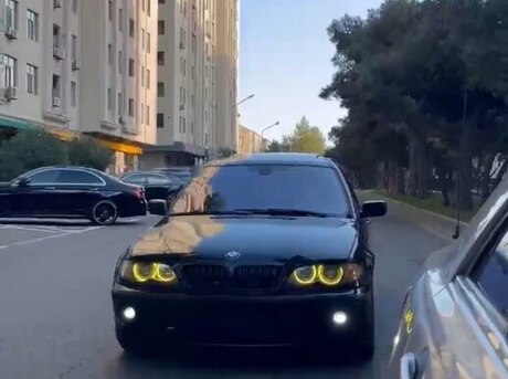 BMW 325 2002