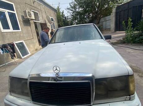 Mercedes  1989