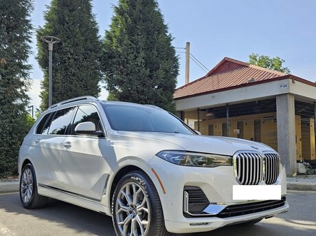 BMW X7 2021