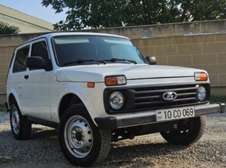 LADA (VAZ) Niva 2017