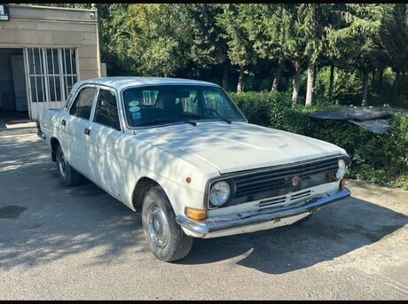 GAZ 24 1988