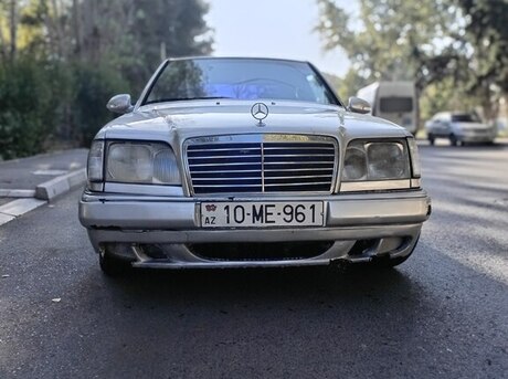 Mercedes E 220 1993