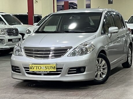 Nissan Tiida 2010